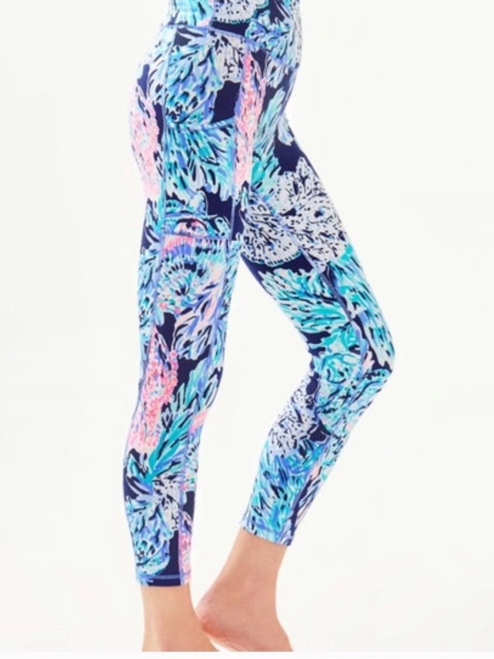 Lilly Pulitzer Luxletic Weekender High-Rise Midi Leggings Party in Paradise XS